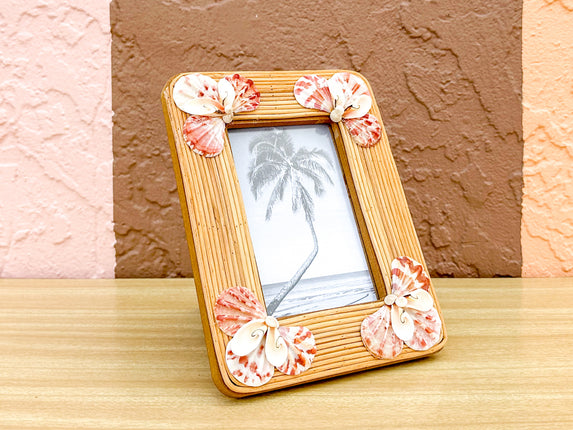 Shell Chic Rattan Frame
