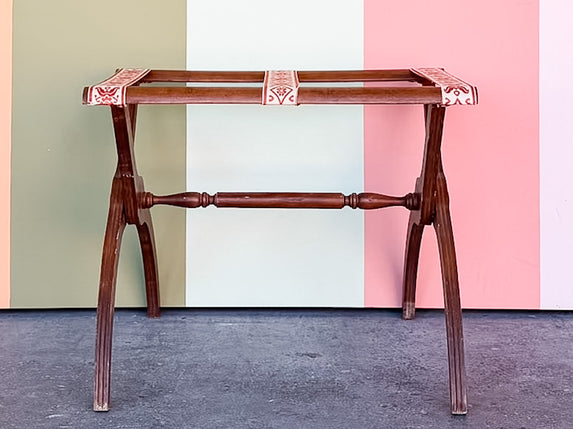 Wooden Ribbon Luggage Rack