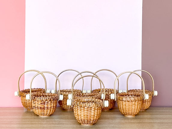 Set of Eight Nantucket Basket Placecard Holders