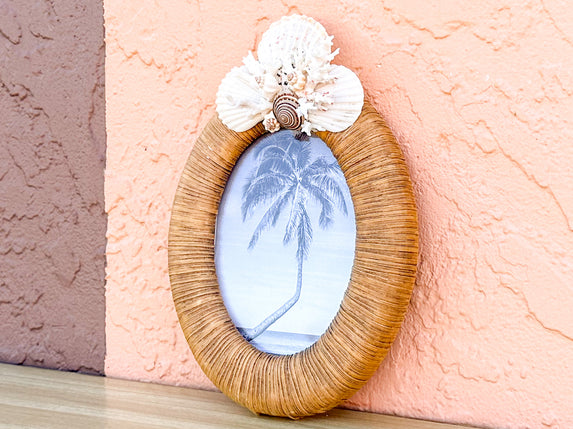 Shell Chic Rattan Frame