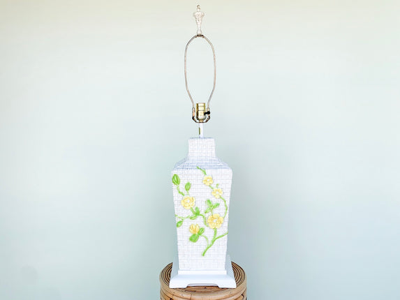 Sweet Floral Lattice Lamp