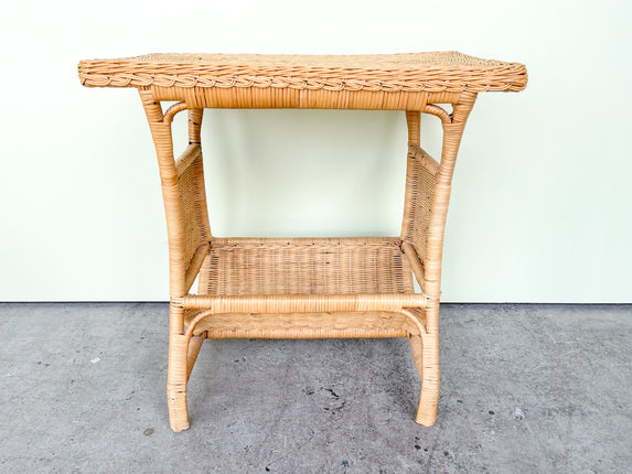 Sweet Wicker End Table