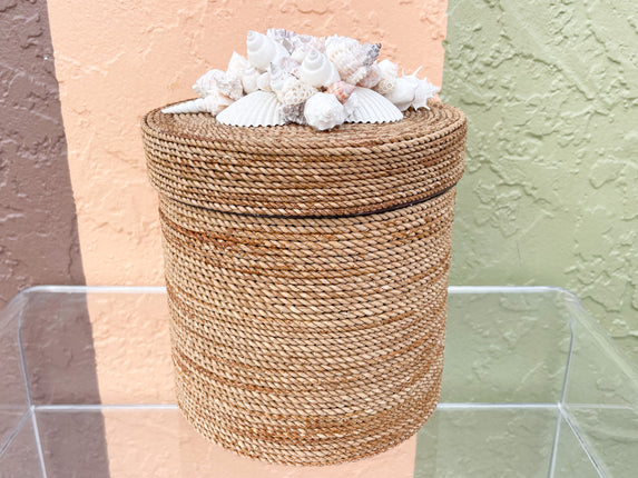 Sweet Raffia Shell Basket