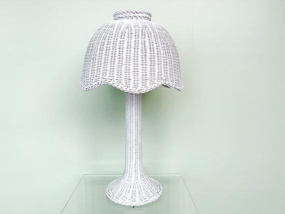 Wicker Chic Scallop Lamp