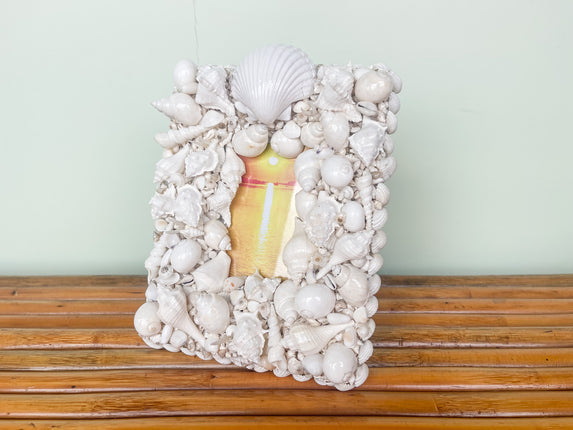 White Clam Shell Frame
