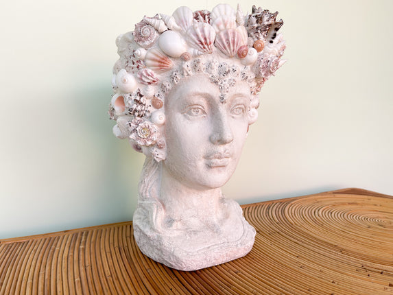 Large Shellegance Bust Cachepot