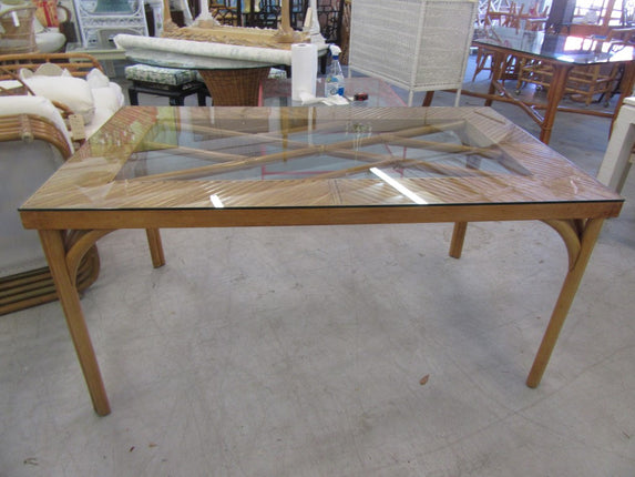 Island Style Rattan Chippendale Table