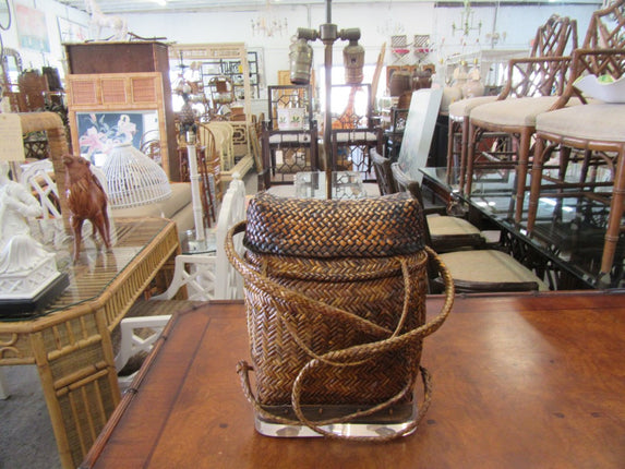 Woven Island Style Back Pack Lamp