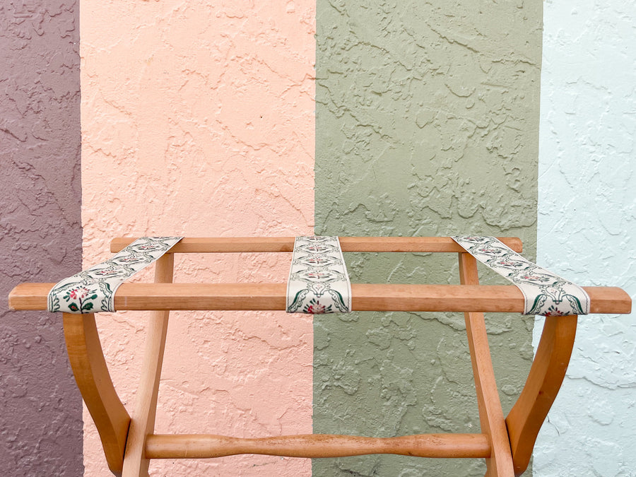 Ribbon Luggage Rack