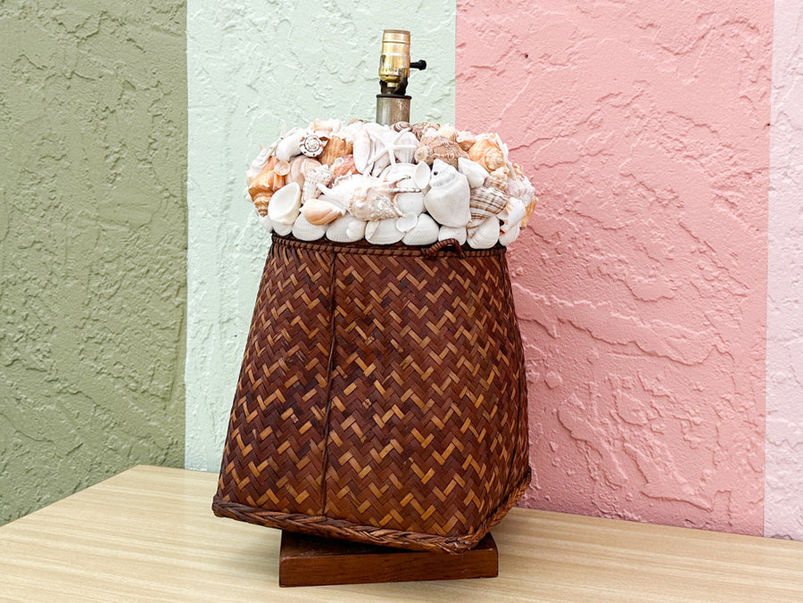 Shell Chic Basket Lamp