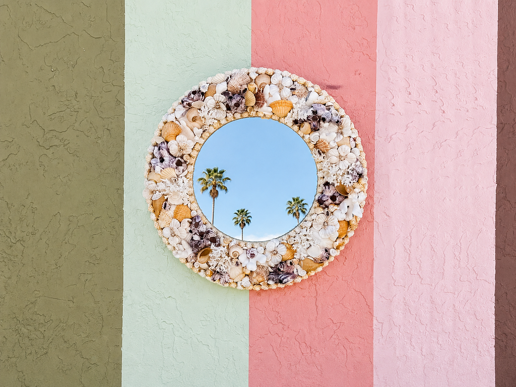 Round Shell Chic Mirror