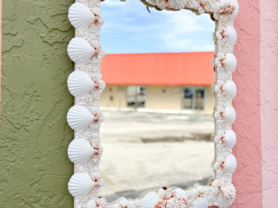 Clam Shellegance Mirror