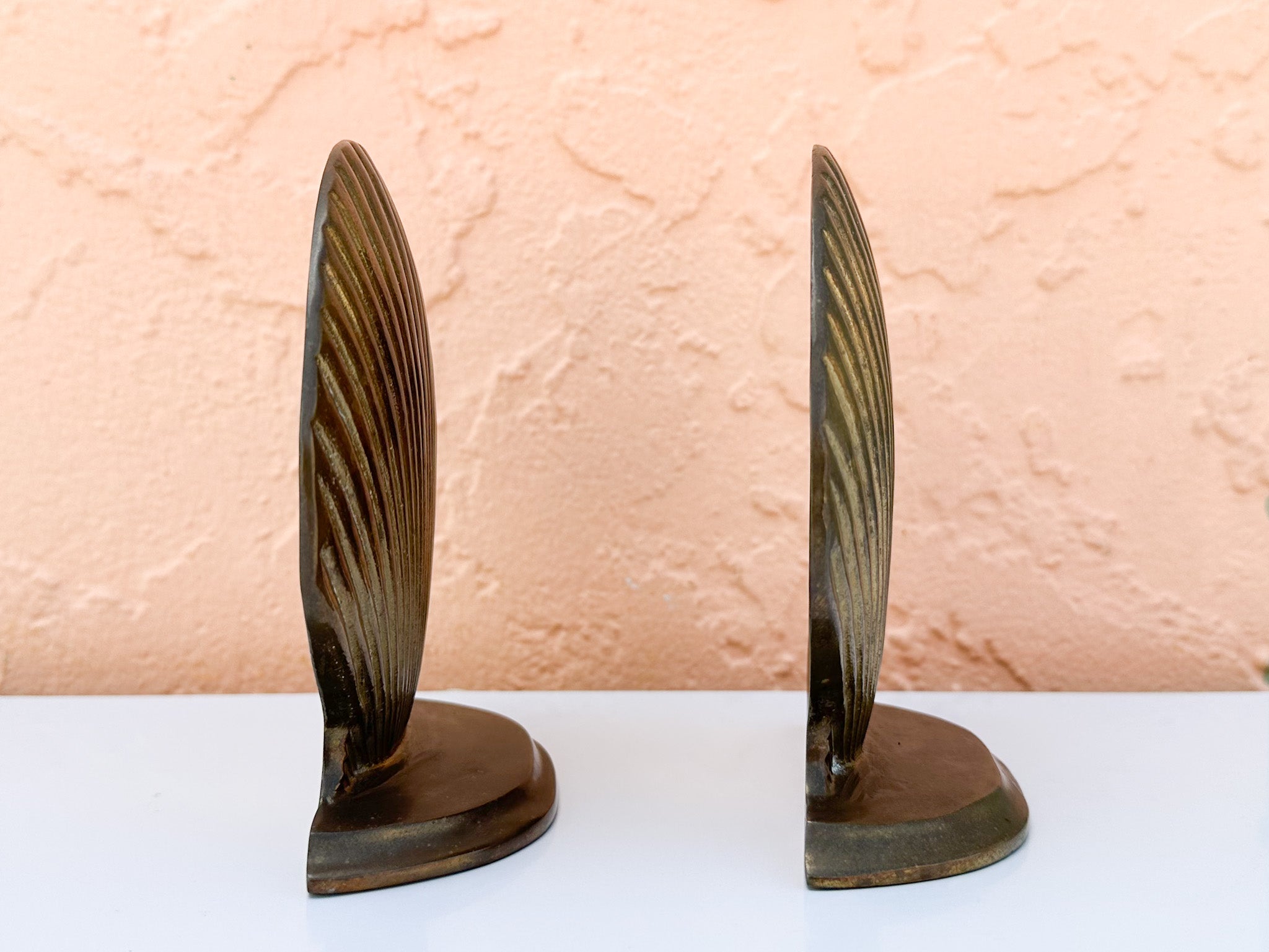 Vintage Brass retailer Pineapple Bookends, Mid Century Book Holders, Palm Beach Decor, Hollywood Regency, Welcome Pineapple