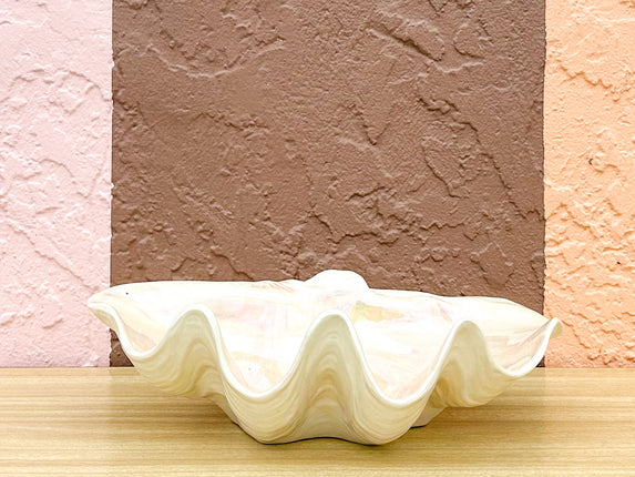 Kips Bay Opalescent Ceramic Clam Shell