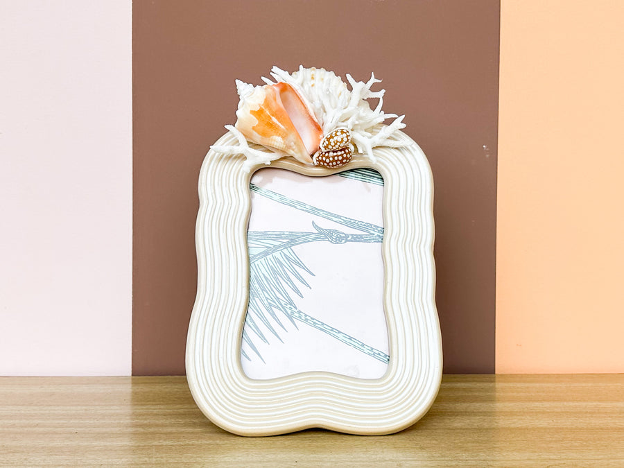 Peach Conch and Coral Frame