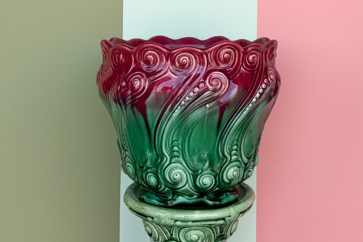 MCM Chic Cachepot and Pedestal