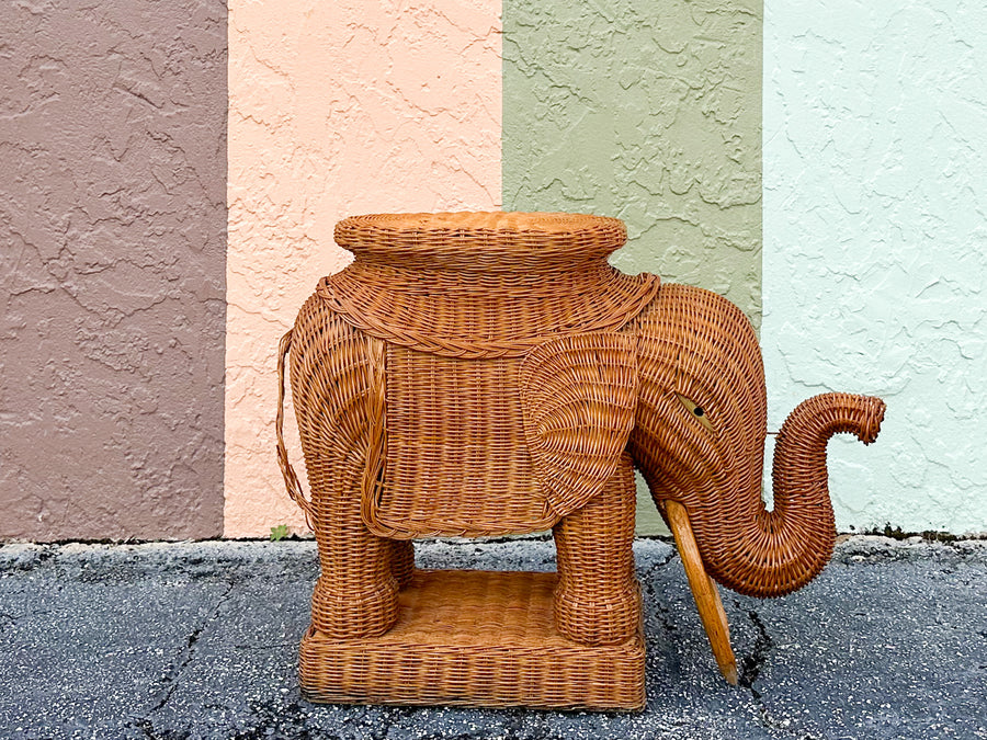 Natural Wicker Elephant Garden Seat