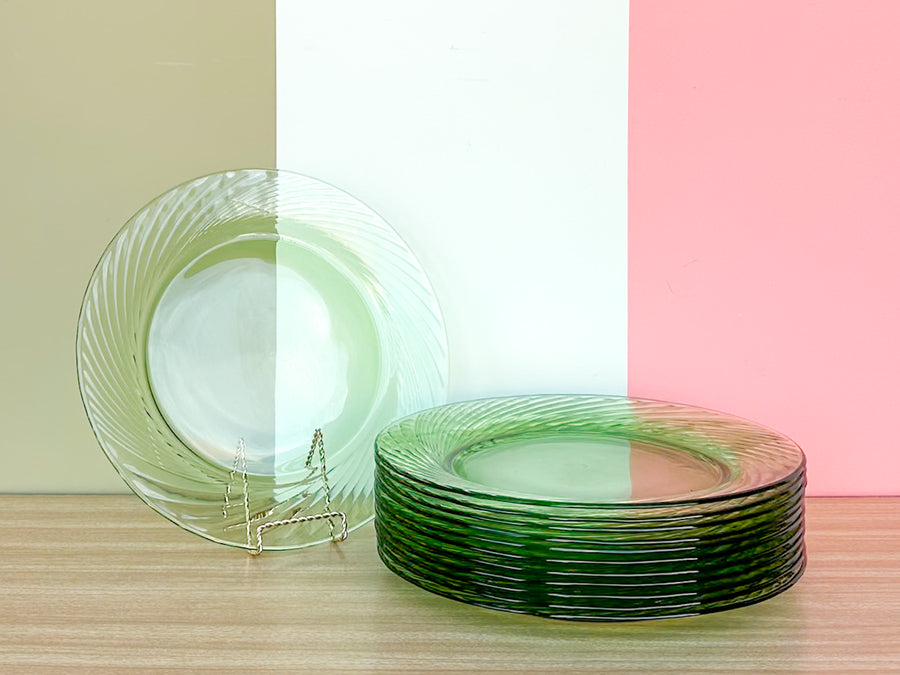 Set of Twelve Green Pyrex Dinner Plates