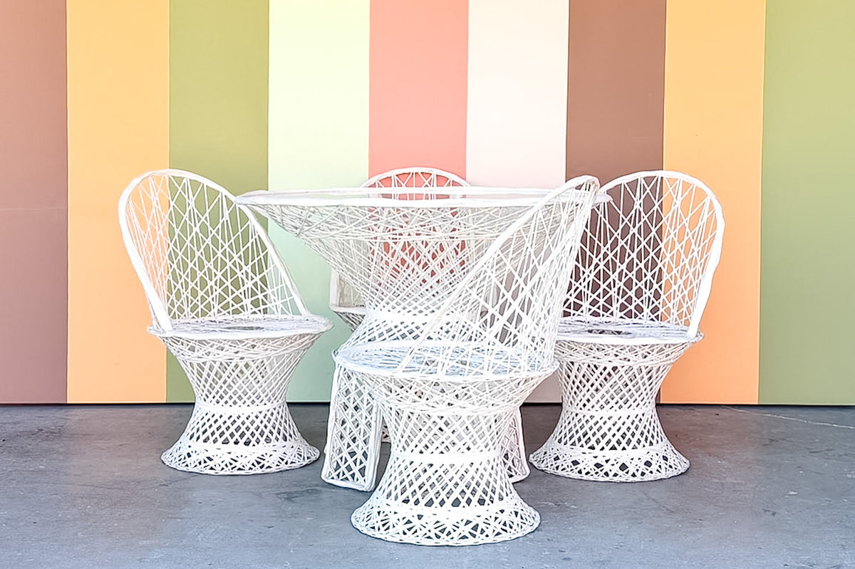 Webspun Outdoor Dining Set