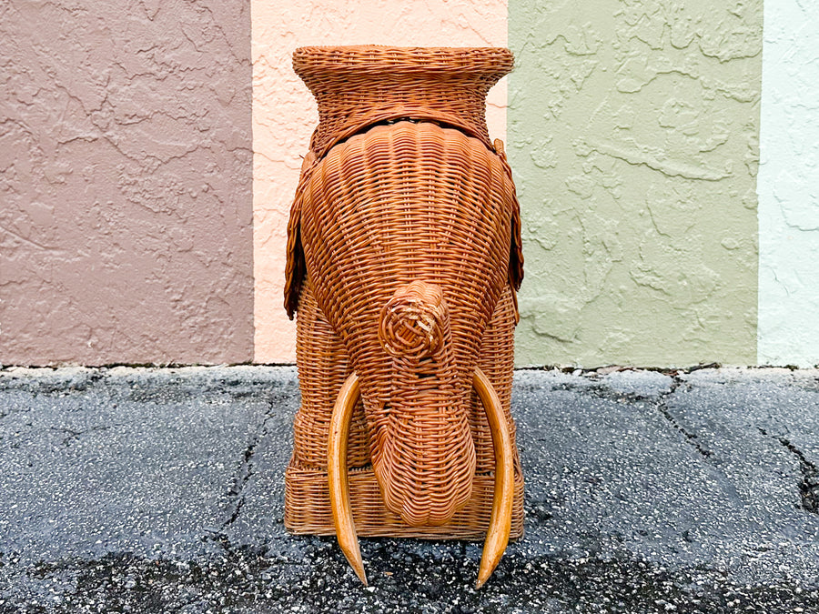 Natural Wicker Elephant Garden Seat
