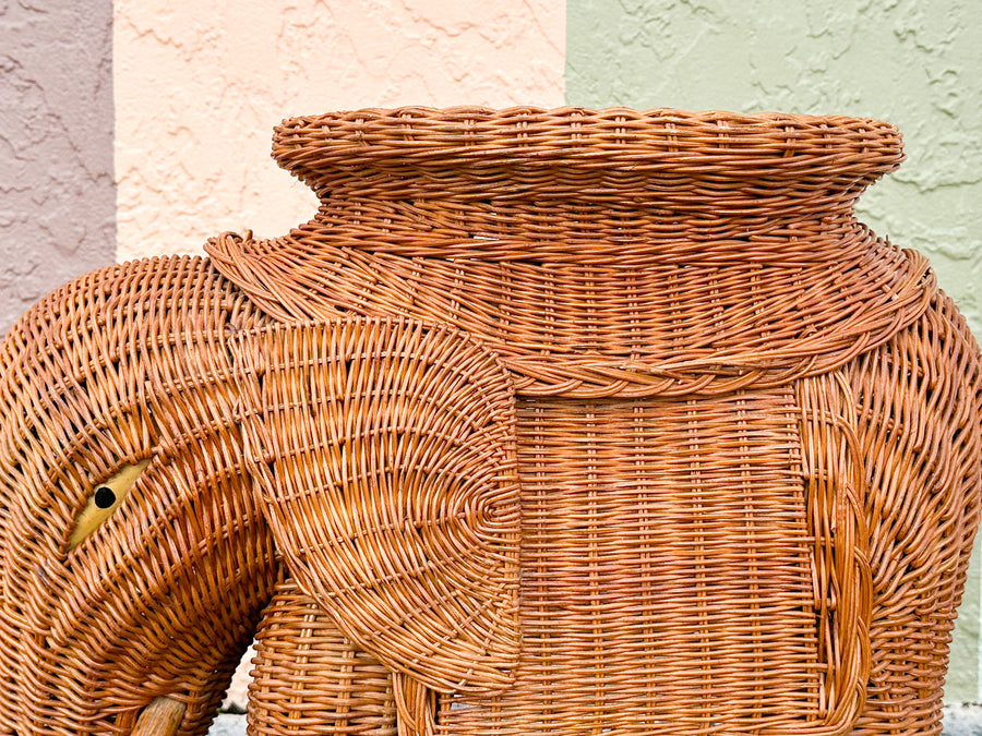 Natural Wicker Elephant Garden Seat