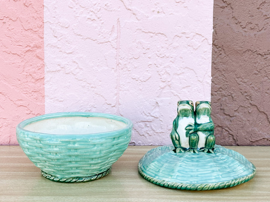 Two Frogs Ceramic Basket