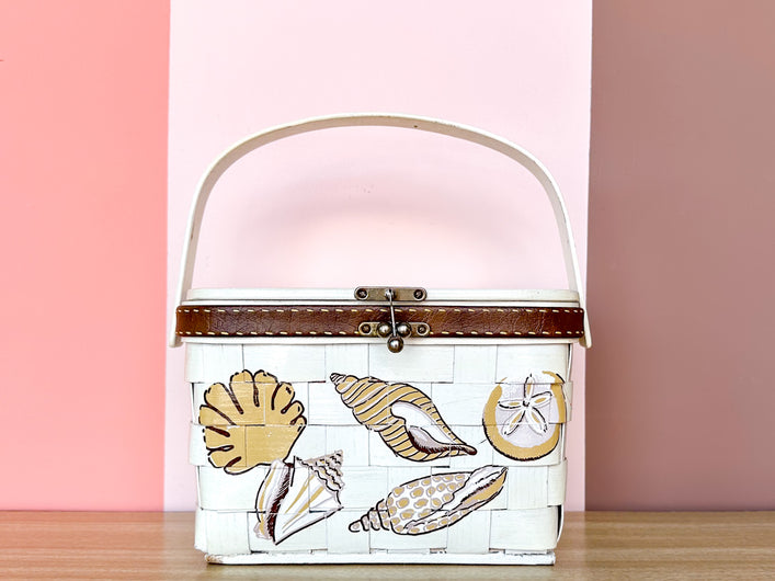 Caro Nan Seashell Basket Purse
