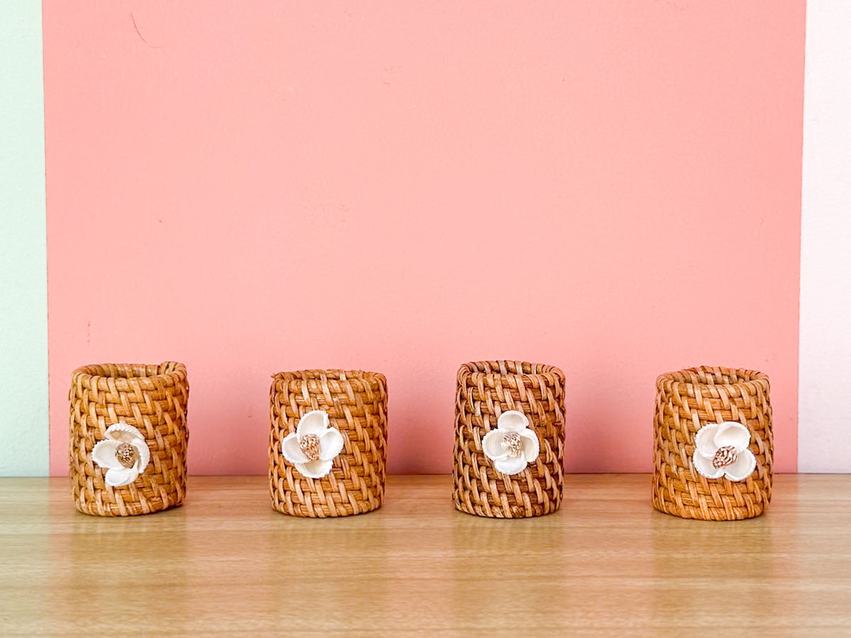 Set of Four Shell Flower and Rattan Napkin Rings