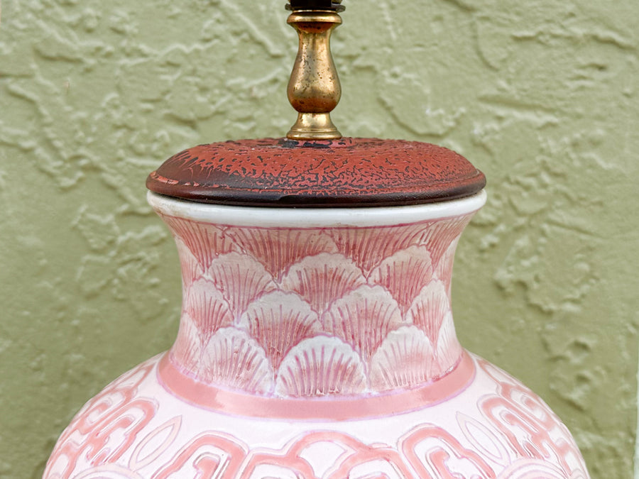 Pink Chic Shell Lamp