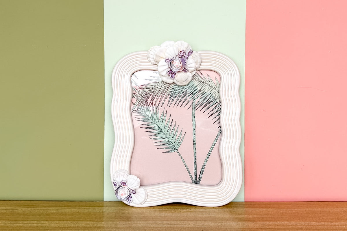 Shell Chic Ceramic Frame
