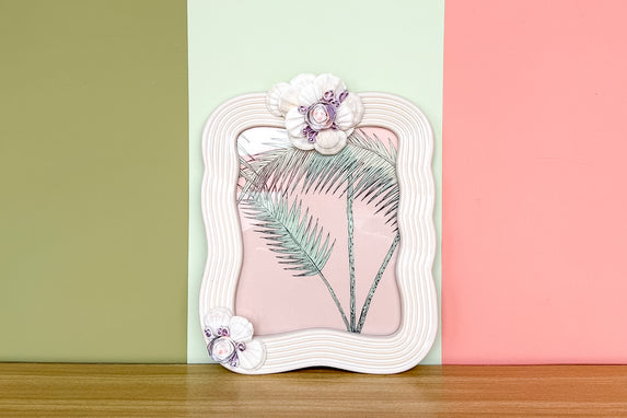Shell Chic Ceramic Frame