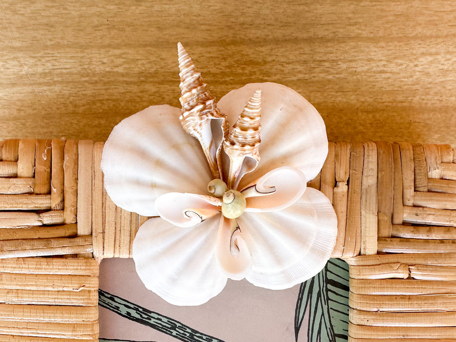 Shell Chic Rattan Frame