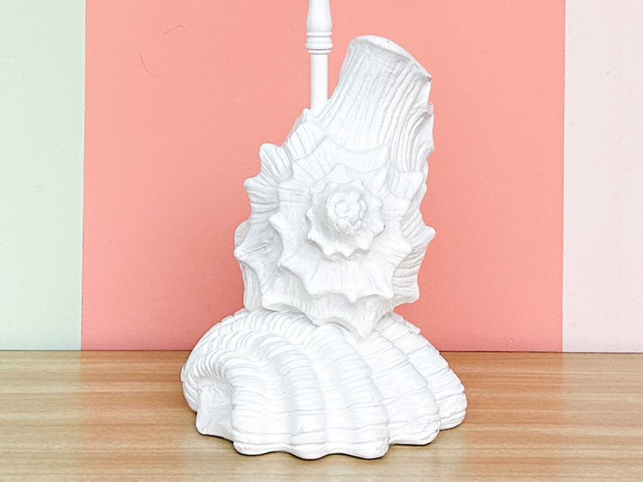 Sweet Conch Shell Lamp