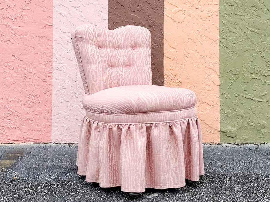 Pink Chic Upholstered Sweetheart Chair