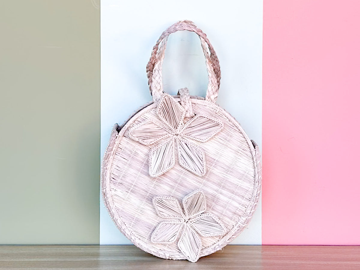 Kips Bay Show House Hand Woven Raffia Flower Purse