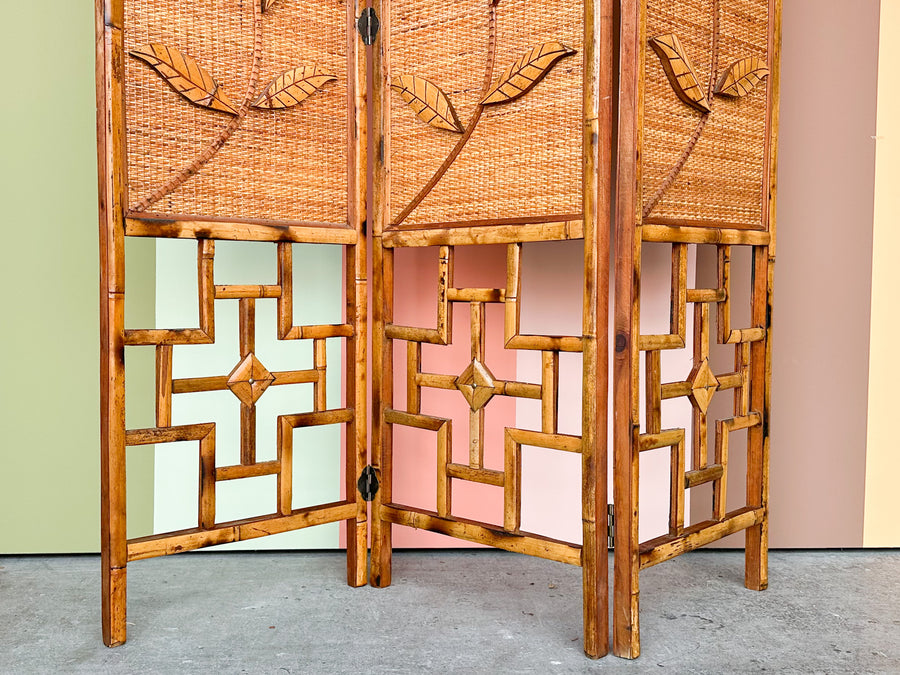 Tortoiseshell Rattan Flower Screen