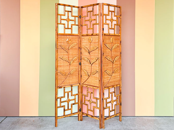 Tortoiseshell Rattan Flower Screen