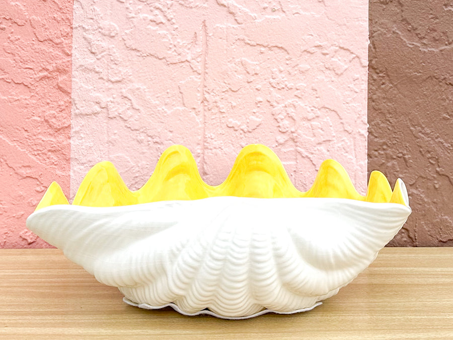 Happy Yellow Clam Shell