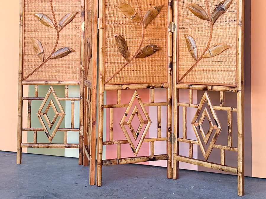 Tortoiseshell Rattan Flower Screen