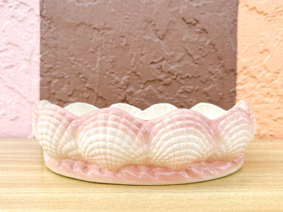 Pink Chic Shell Cachepot