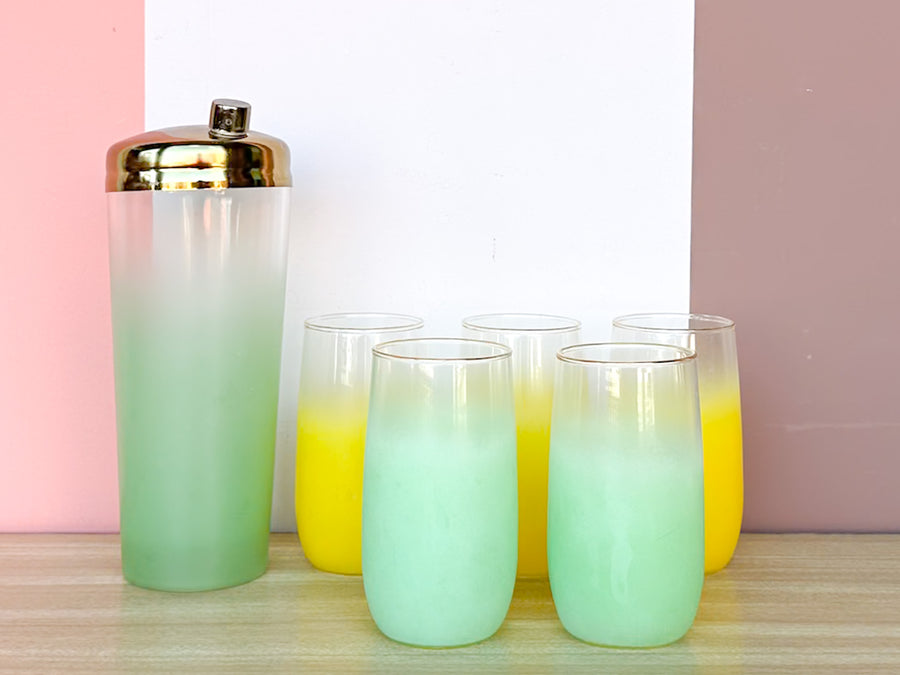 Blendo Cocktail Shaker and Glassware