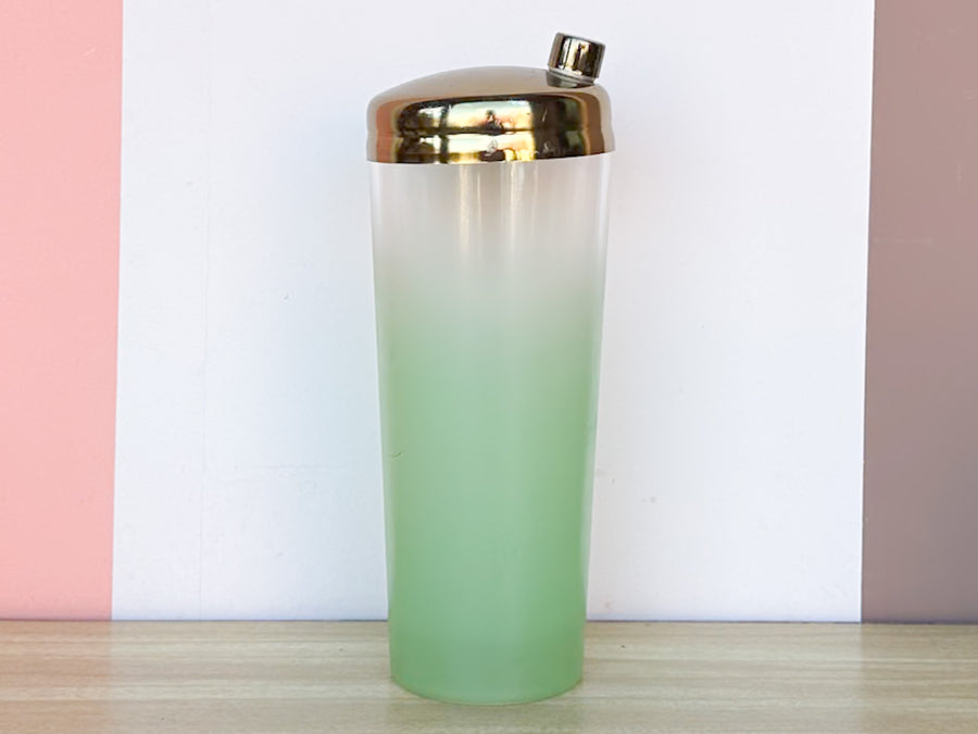 Blendo Cocktail Shaker and Glassware