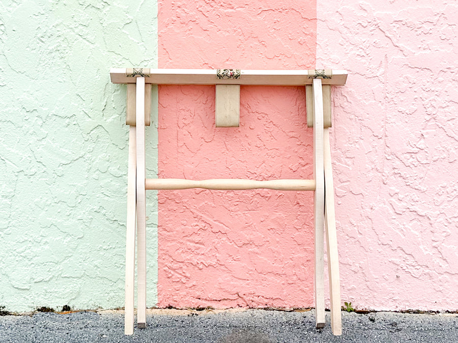 Ribbon Luggage Rack