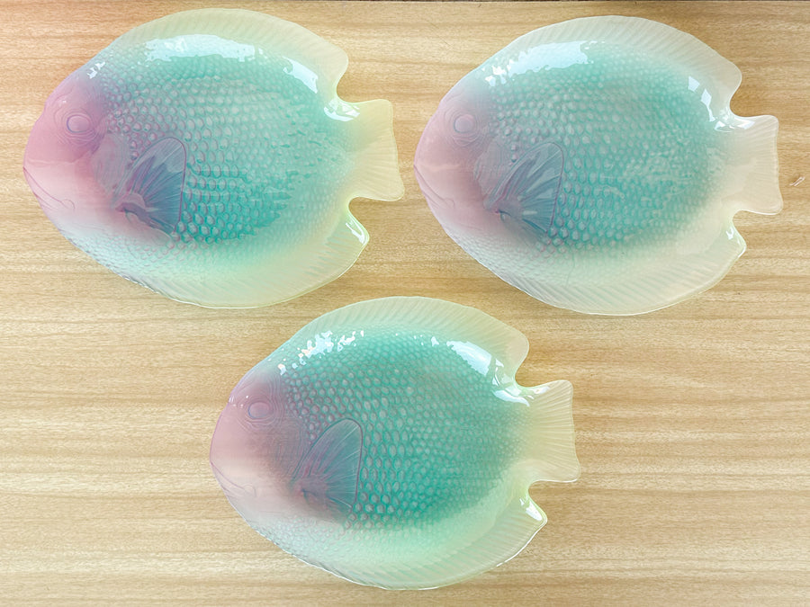 Set of Twelve Psychedelic French Fish Plates and Platter