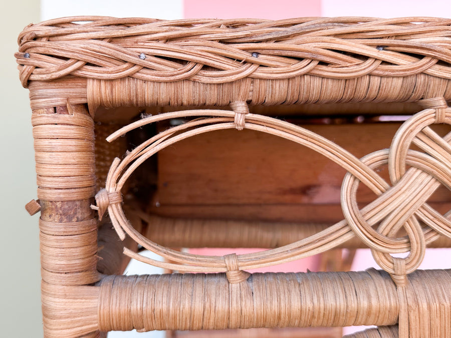 Sweet Wicker Desk and Chair