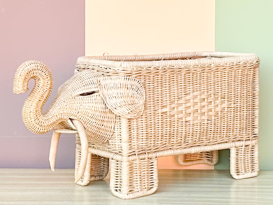 Wicker Elephant Cachepot
