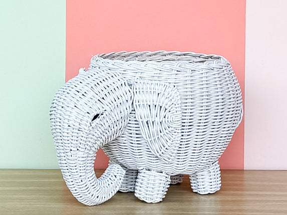 Wicker Elephant Cachepot