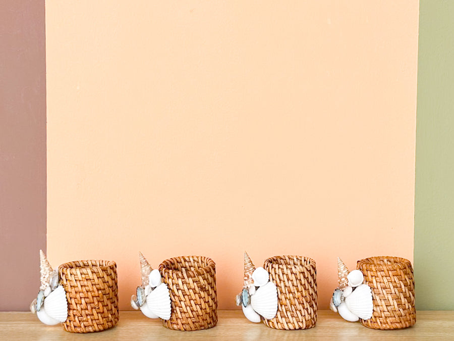 Set of Eight Shellegance Napkin Rings