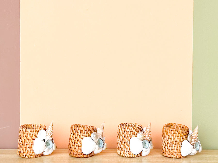 Set of Eight Shellegance Napkin Rings