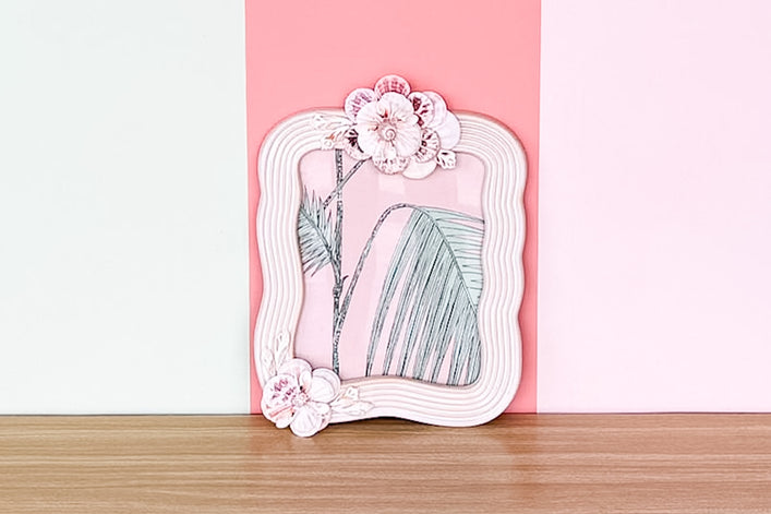 Shell Chic Ceramic Frame